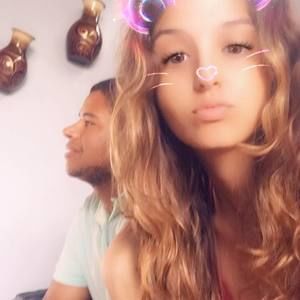 Meet your Posher, Naomi